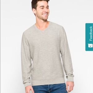 👠Red Aye Riverside V Neck sweater.  Size XL